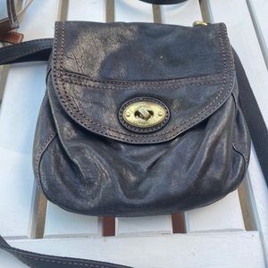 Black leather Fossil crossbody